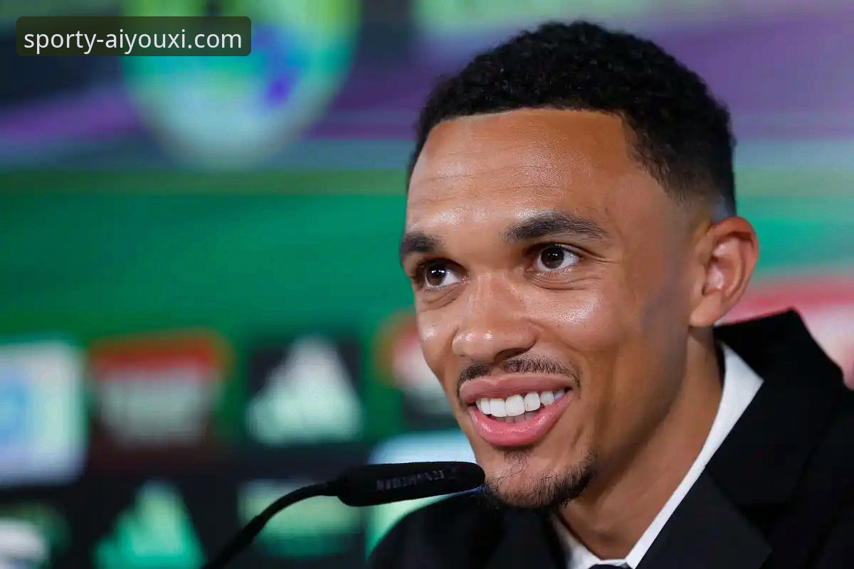 皇马球星场外“小插曲”的沉浸式体验报告：从阿诺德事件看体育APP的细节呈现